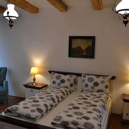 Casa Fanarilor בראשוב